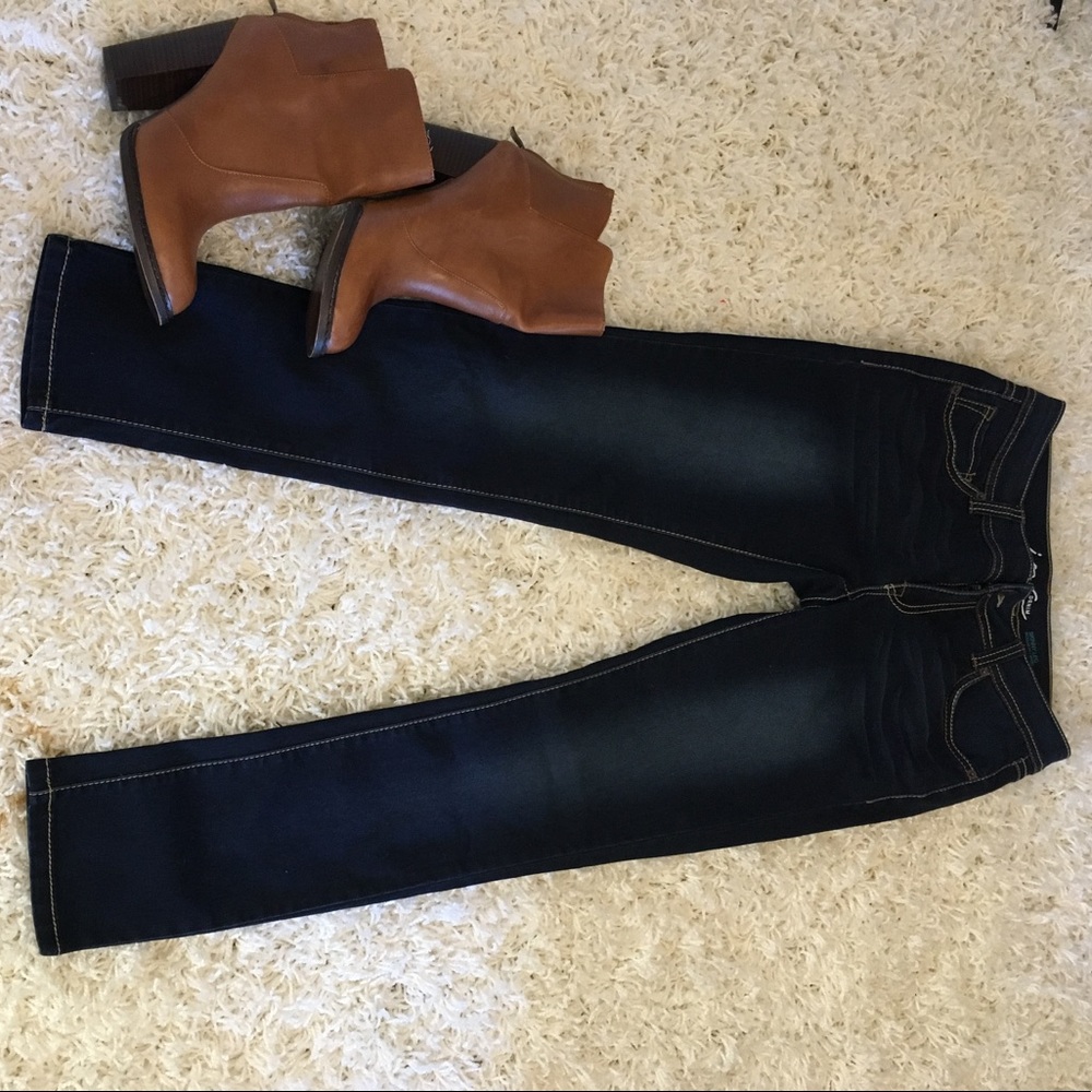 Inc Denim Size 6S Skinny Leg Dark Denim